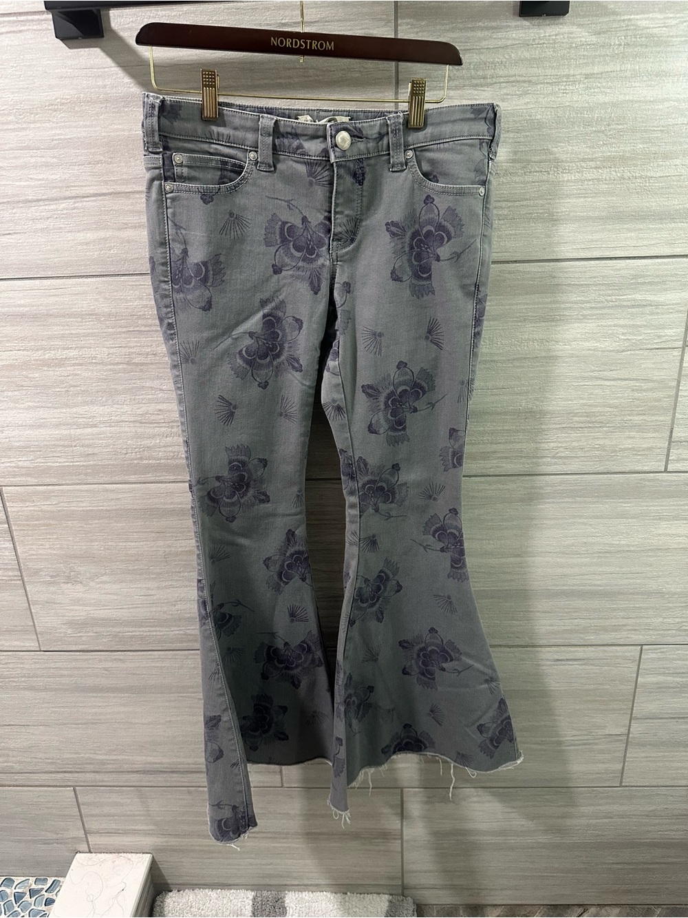 Free People Floral Print low rise bellbottom jeans - Picture 1 of 6